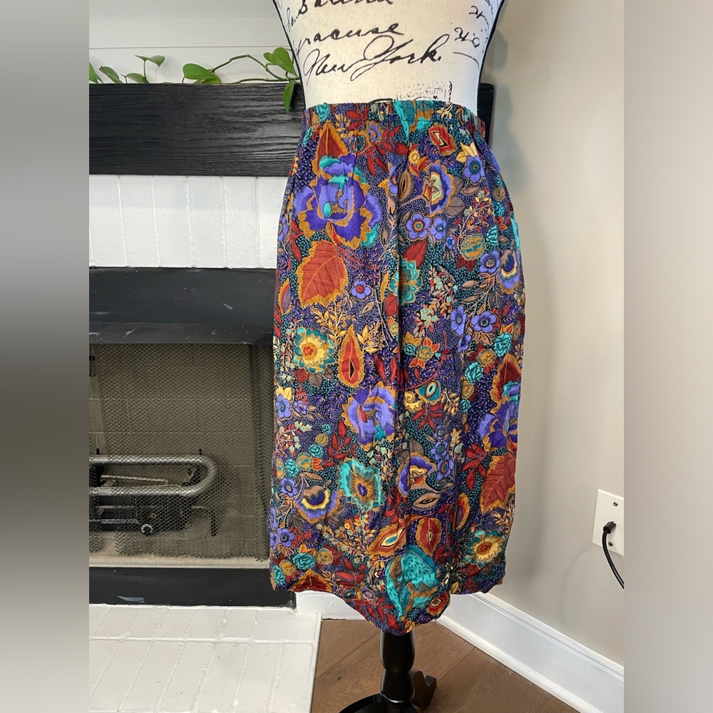 Gorgeous vintage skirt